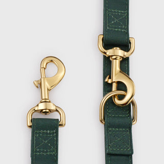 Knala Forest Green dog café lead hardware close-up on white background