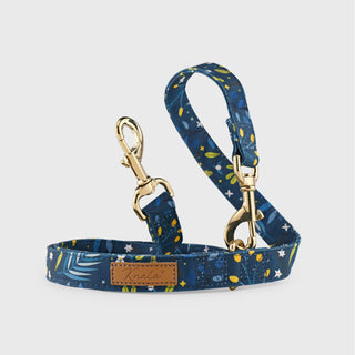 Knala Green Foliage dog cafe lead front view on a white background.